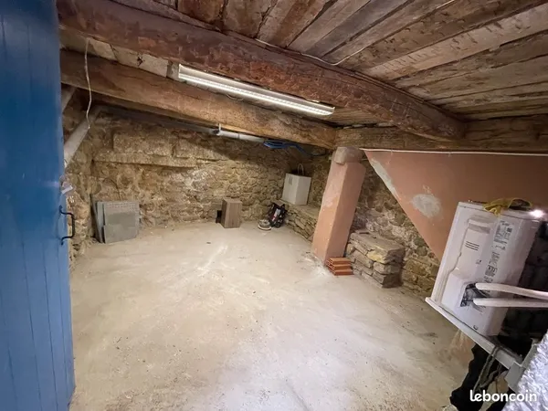 Loue cave centre ville