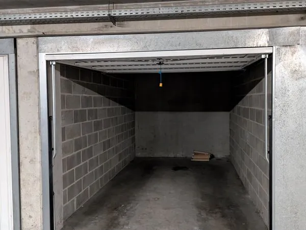 Box fermé sécurisé de 12,7m² secteur Gambetta