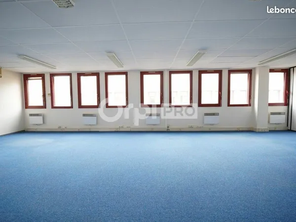 Bureau 301 m²