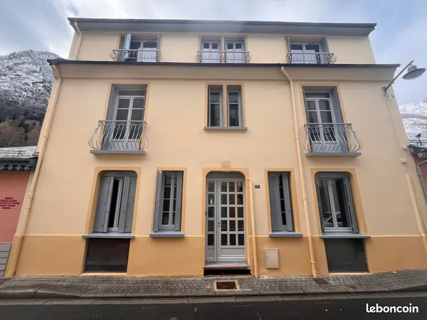 Studio dernier etage - plein centre cauterets