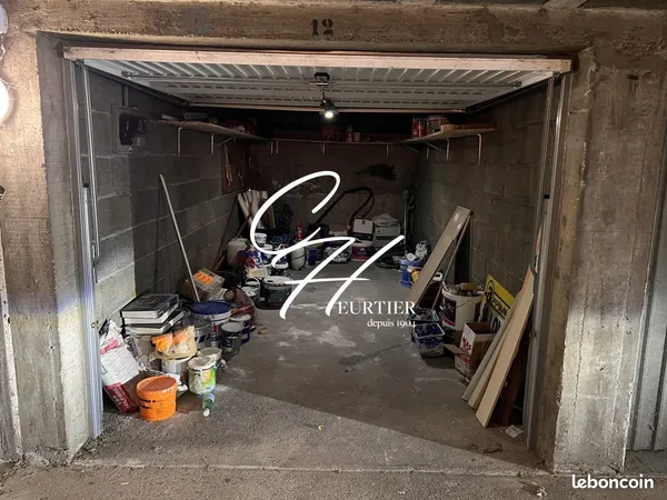 Parking/box 15 m² Grenoble