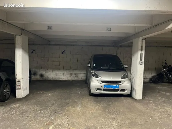 Parking securisé à louer paris 13 eme