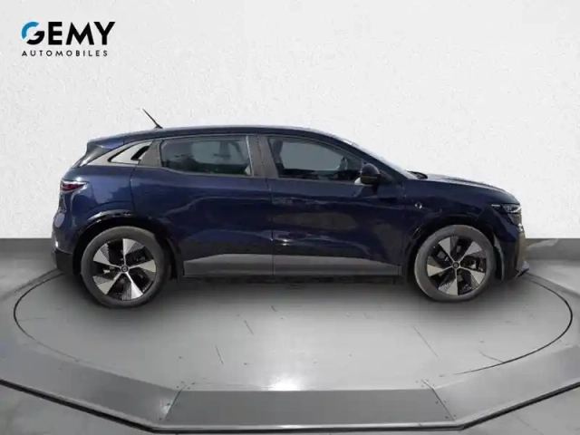 Renault Megane e-tech ev60 220 ch super charge — photo 52
