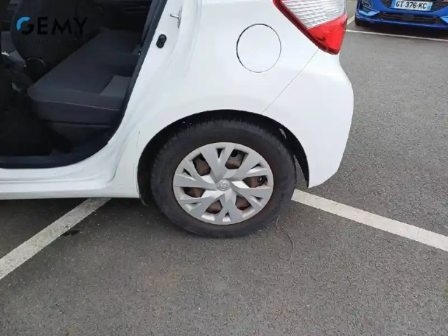 Toyota Yaris hybride pro 100h — photo 41