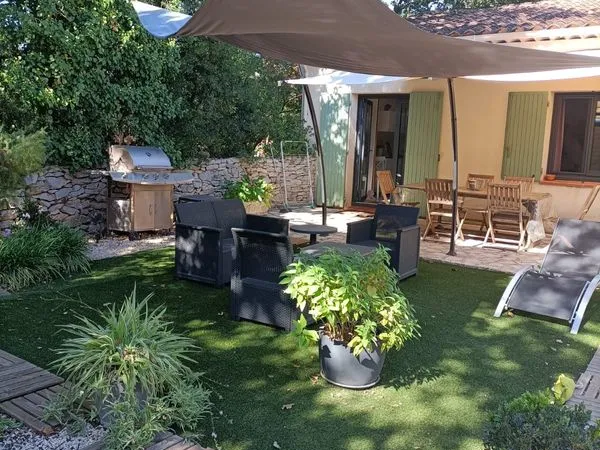 Location grand T2 moyenne durée du 12 novembre au 30 mai