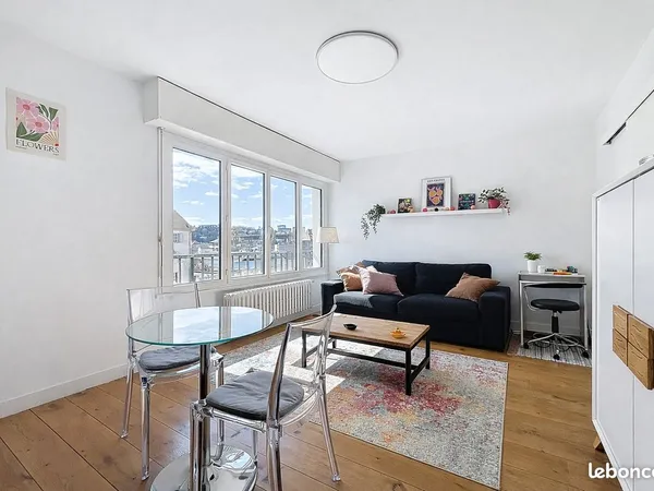 Appartement rénové en 2024
