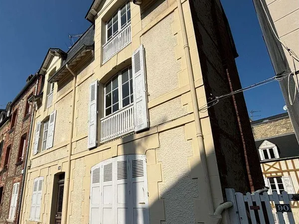 Maison 17 pièces 114 m²