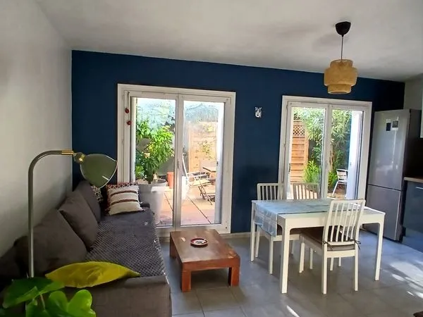 Appartement. 3 pièces. 50m2. Rez-de-jardin
