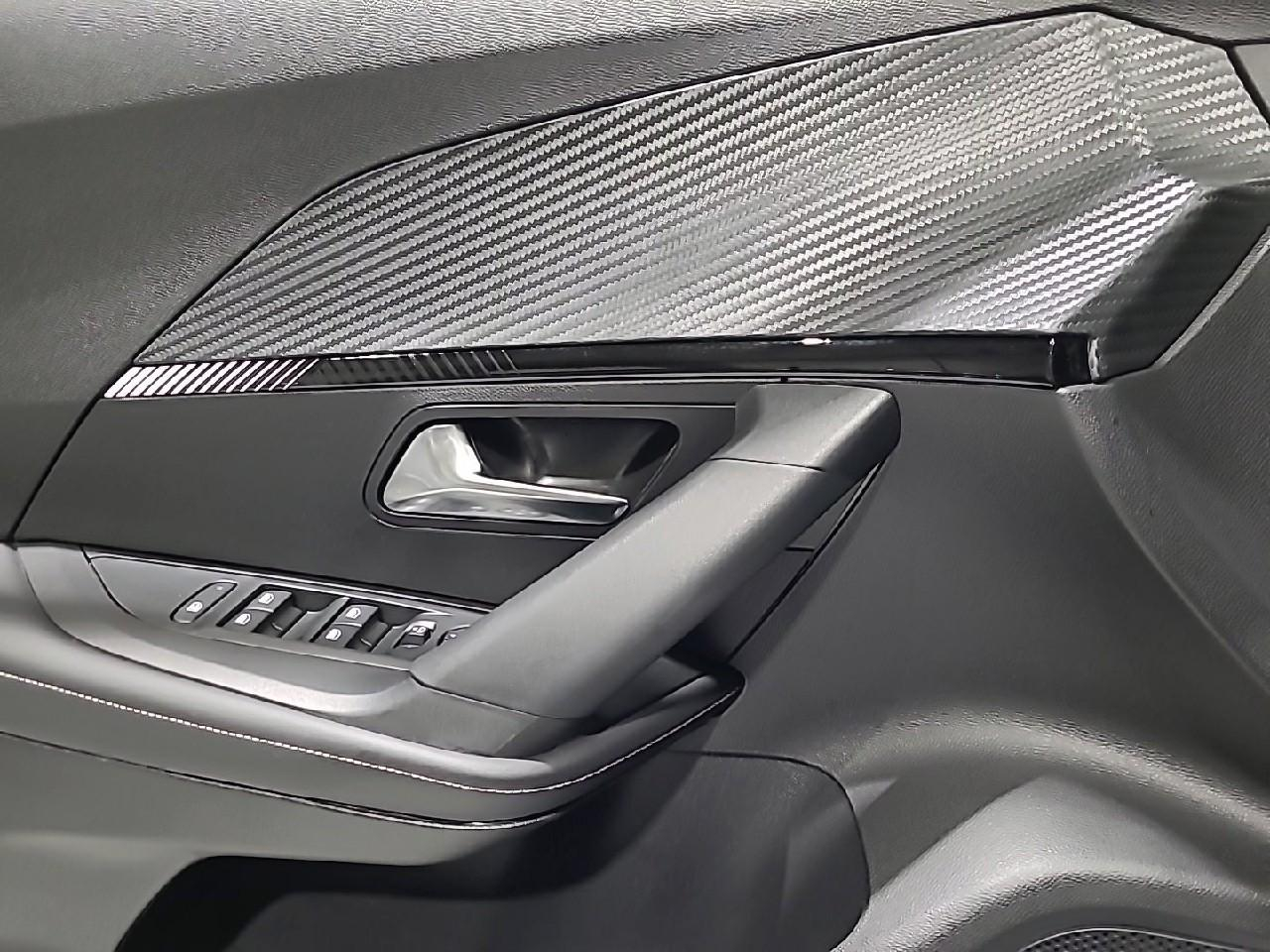 Peugeot 2008 hybrid 145 e-dcs6 allure — photo 25