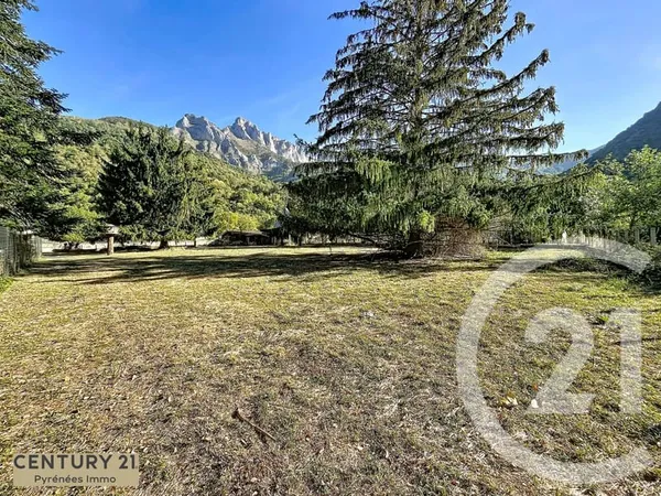 Terrain 1325 m²