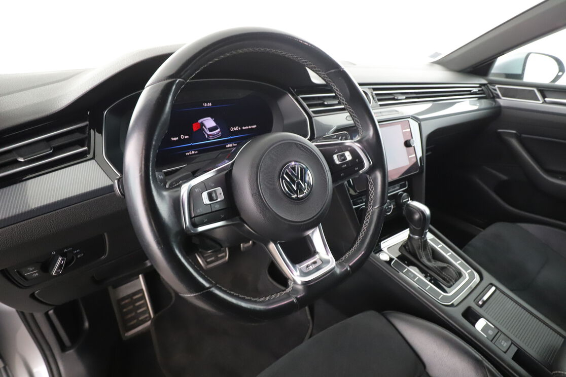 Volkswagen Arteon 2.0 TDI R-Line DSG7 — photo 10