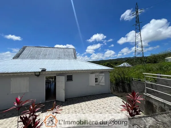 À LOUER MAISON MEUBLÉE 1 300 EUR