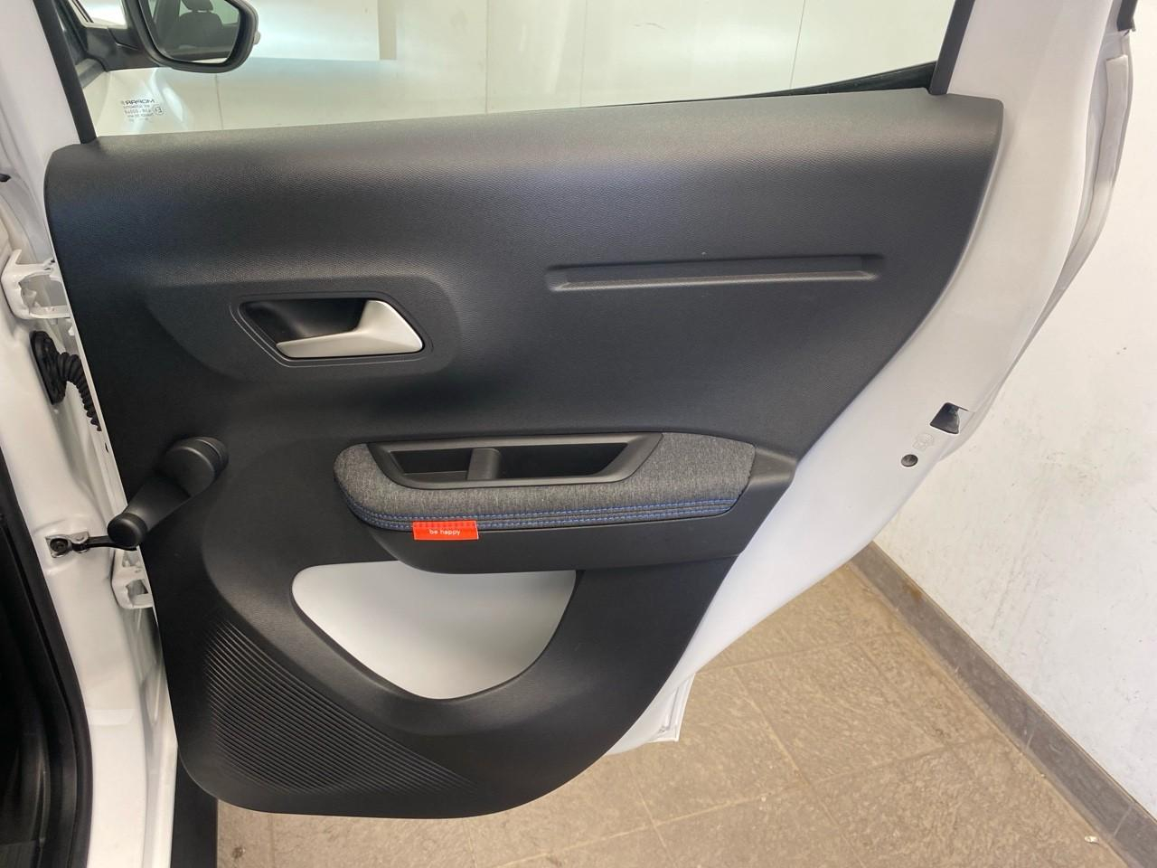 Citroën C3 turbo 100 ch manuelle plus — photo 23