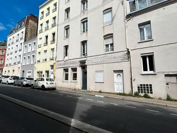 Studio 1 pièce 19 m²