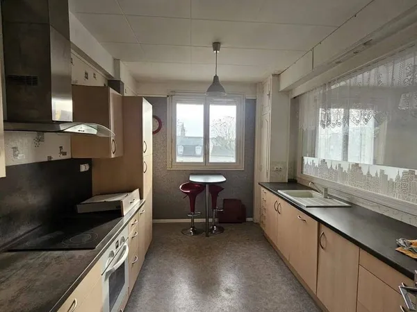 Appartement 8 pièces 187 m²