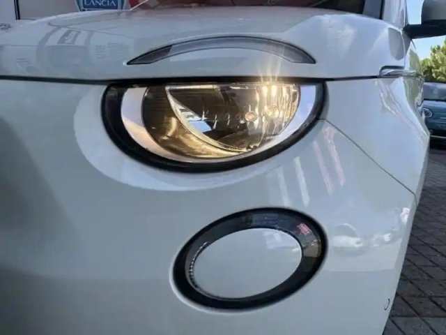 Fiat 500 e 118ch my23 — photo 8