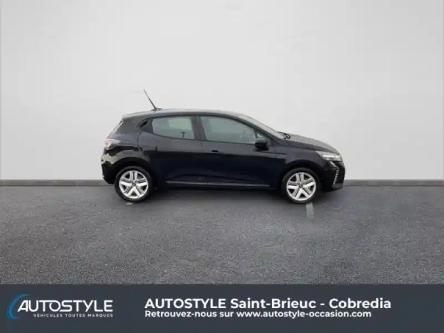 Renault Clio 1.5 dci 100ch evolution — photo 8
