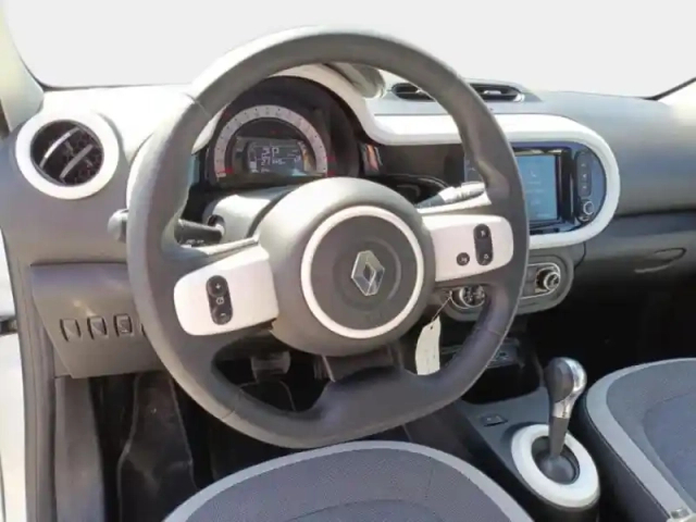 Renault Twingo e-tech electric equilibre r80 achat intégral — photo 15