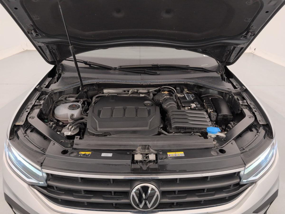 Volkswagen Tiguan — photo 19