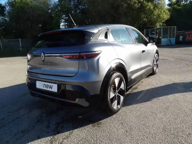 Renault Megane e-tech ev60 220 ch super charge — photo 10
