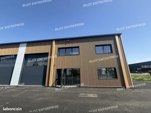 Local d'activité 349 m²