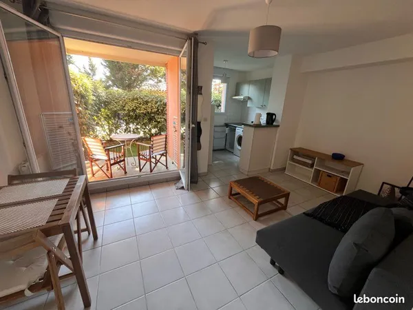 Location appartement meublé T1 24m2 Toulouse Lardenne