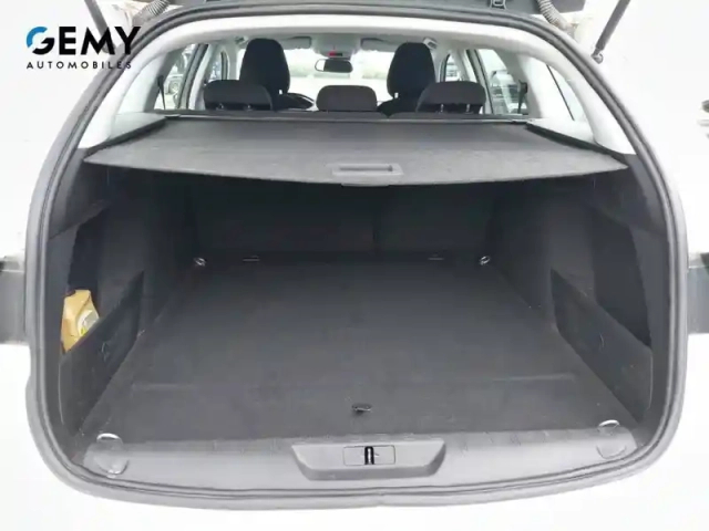 Peugeot 308 sw puretech 110ch s&amp;s bvm6 — photo 22