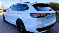 Volkswagen Passat Sw 2.0 TDI EVO 150ch R-Line DSG7 — photo 9
