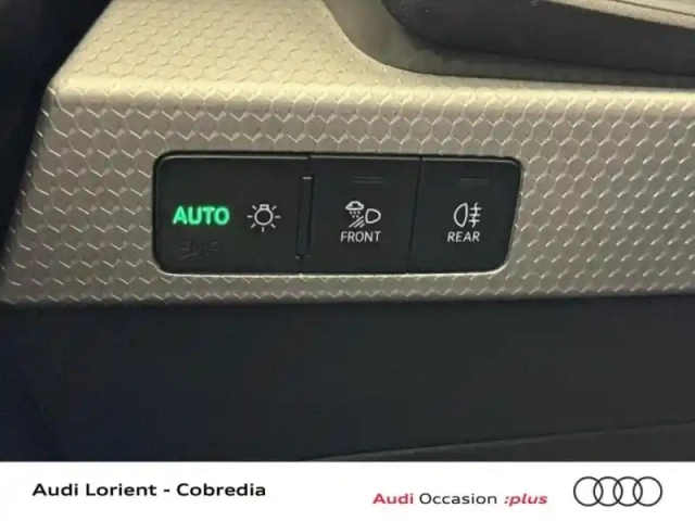 Audi A1 sportback 30 tfsi 110ch s line — photo 13