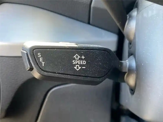 Audi Q2 35 tfsi cod 150 s tronic 7 — photo 68