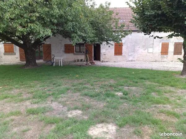 Longère au calme avec grand parc