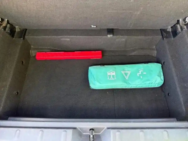 Mini Mini 5 portes cooper 136ch essential bva7 — photo 10