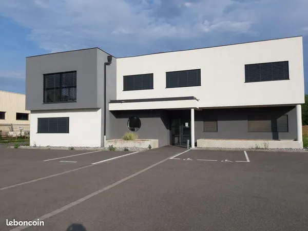Bureau 365m2 avec parking