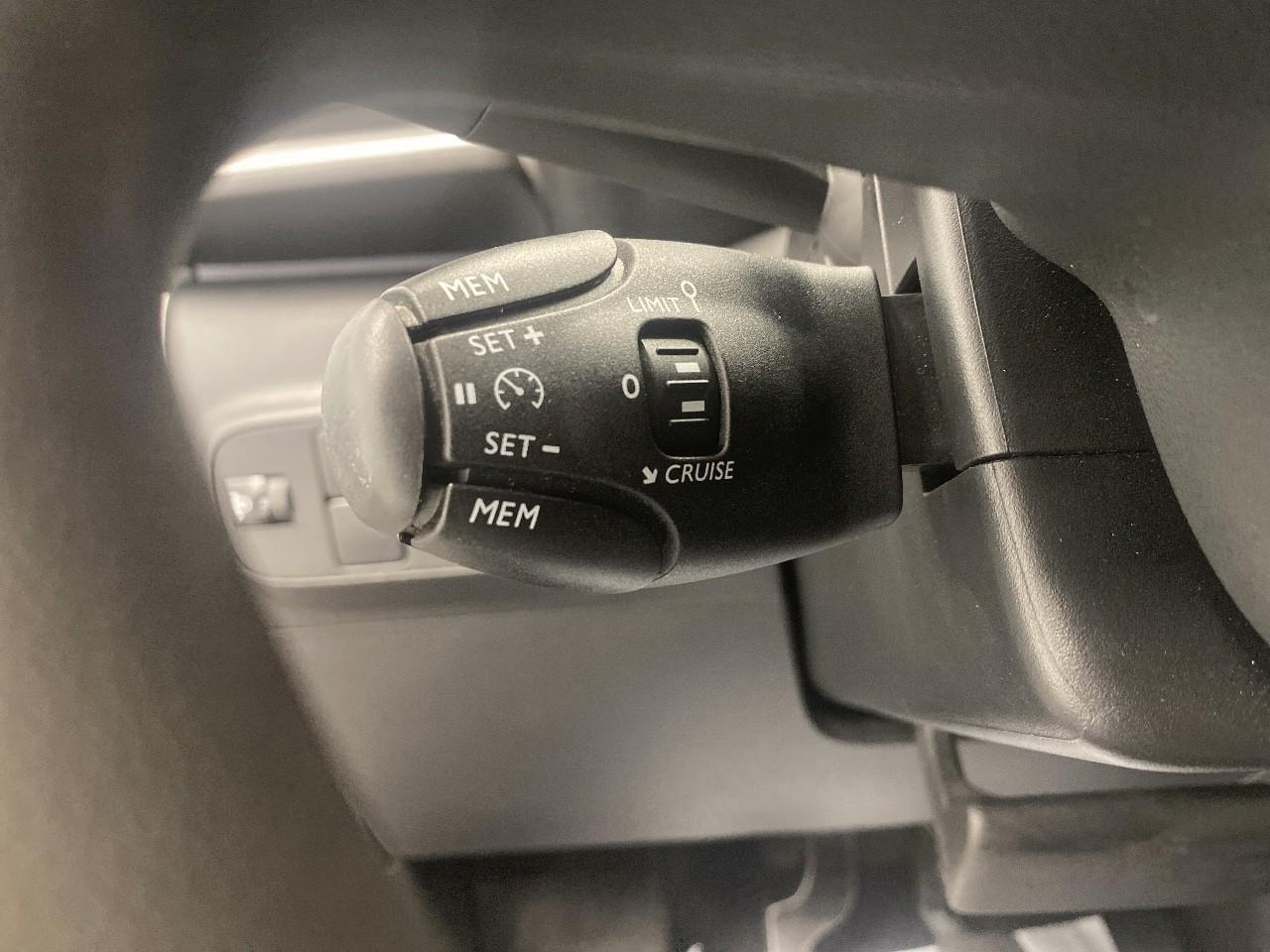Citroën C3 puretech 83 ch bvm5 max — photo 17