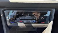 Volkswagen Tiguan 2.0 TDI 150ch Life Plus DSG7 — photo 20
