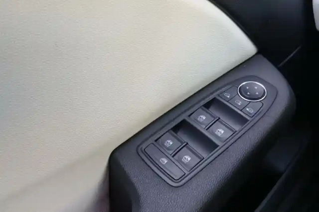 Renault Clio tce 90 - 21n — photo 22