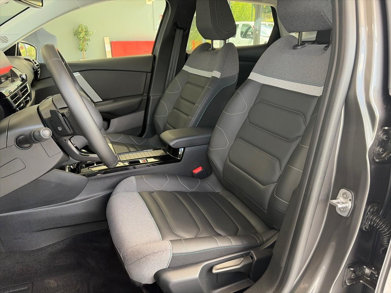 Citroën C4 X puretech 130 s&s eat8 shine — photo 9