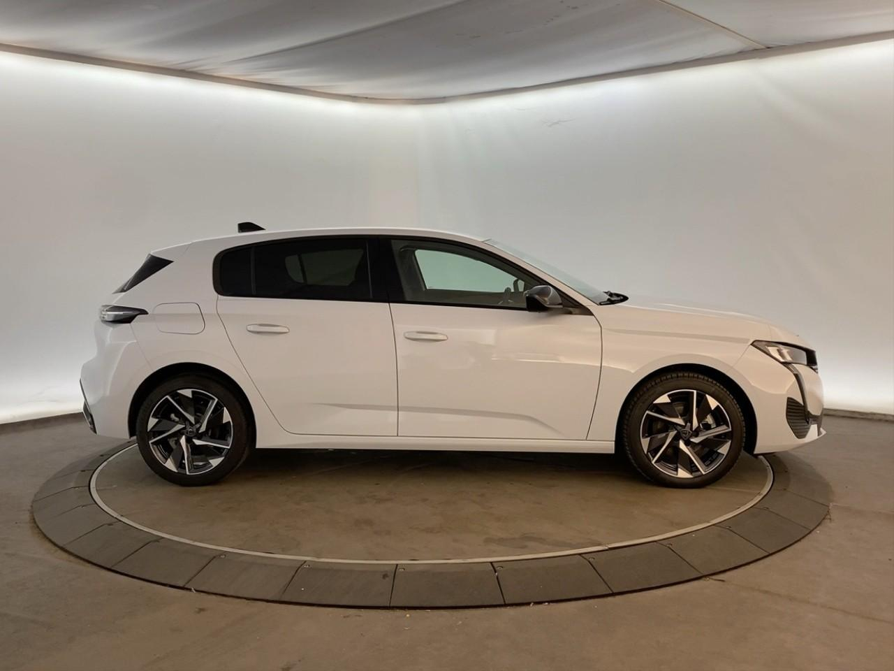 Peugeot 308 hybrid 145 e-dcs6 allure — photo 4