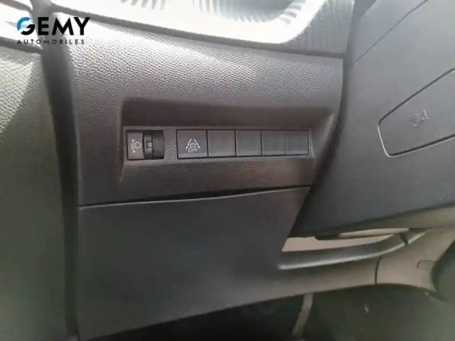 Peugeot 208 electrique 50 kwh 136ch — photo 19