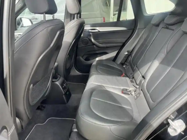 Bmw X1 xdrive20da 190ch xline — photo 13