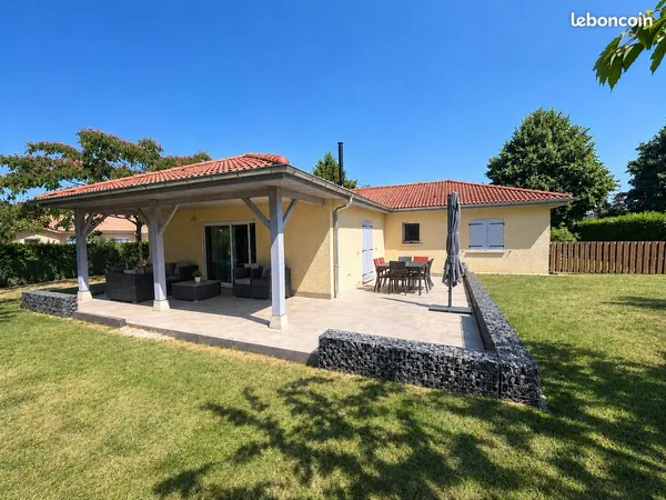 Maison de plain-pied 4 pièces de 101 m²