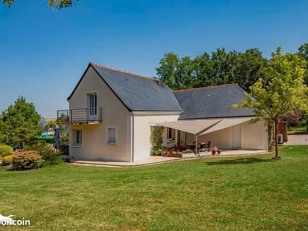 Propriété 7 pièces 220 m²