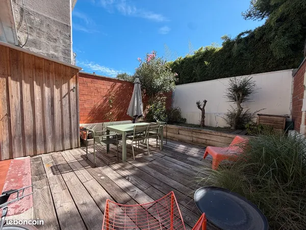 Bordeaux - Barrière d'Ornano - Maison en pierre avec jardin plein sud