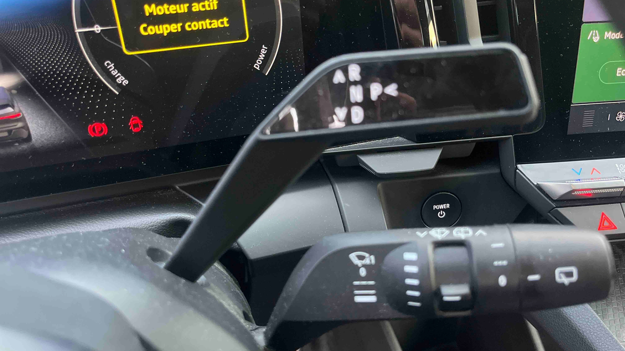 Renault Megane E-Tech EV40 130ch standard charge — photo 22