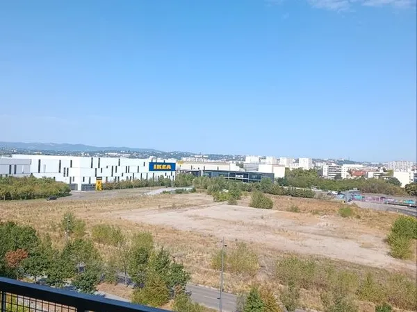 Location T3 Grand Parilly