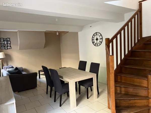 À LOUER - Appartement meublé de 80 m² - 2 chambres