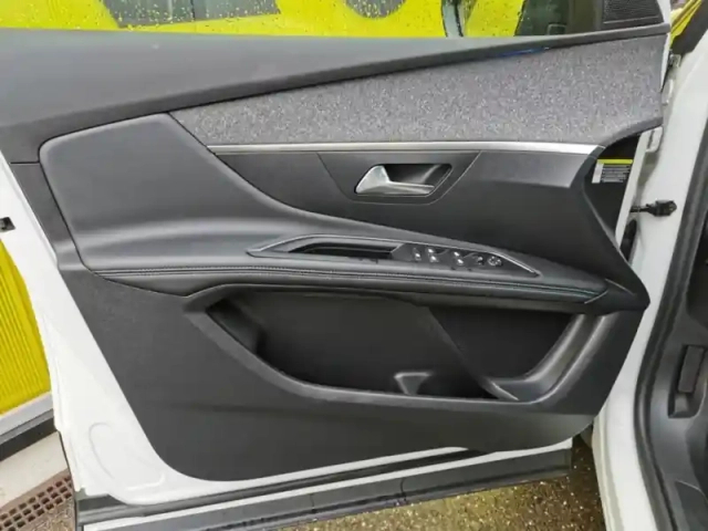 Peugeot 3008 hybrid 225 allure pack 1.6 224 — photo 13