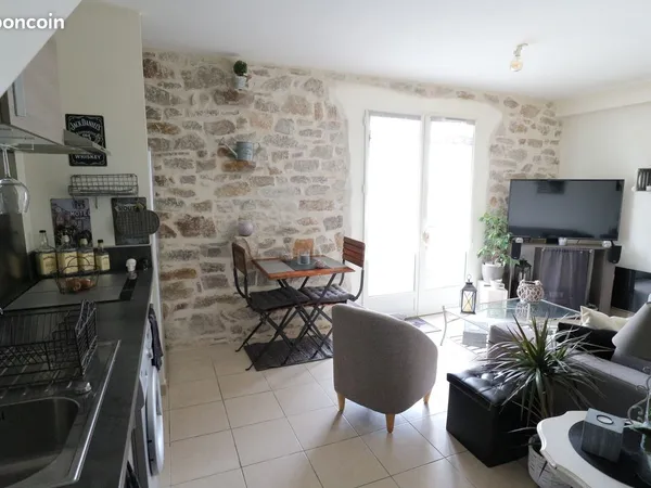 T2 cosy avec terrasse et parking