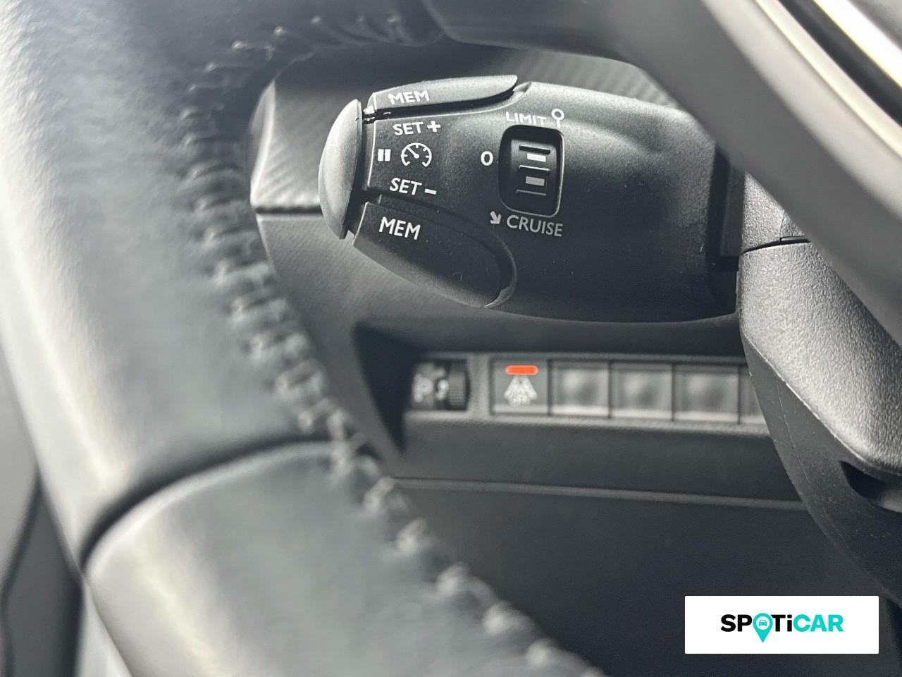 Peugeot 208 1.2 puretech 100ch s&s style 118g — photo 17
