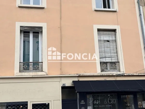 Romans-sur Isère - Immeuble 144 m2 - 2 appartements et un local commercial